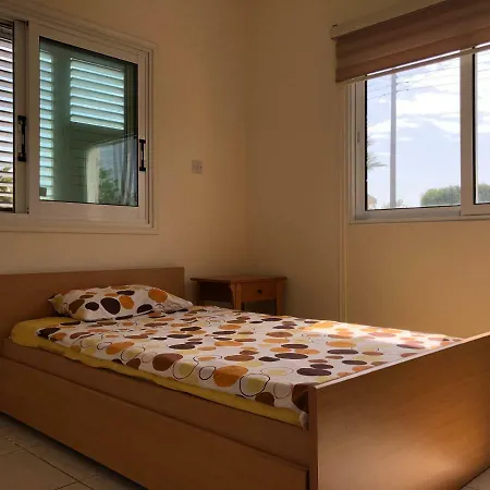 Larnaca Village Garden Apts 2 *